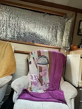 Snapshot of ladyboatlady chatting on 03/18/26, 06:27 ladyboatlady online show from 03/18/26, 06:27