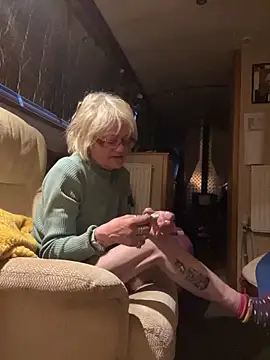 Snapshot of ladyboatlady chatting on 03/25/26, 06:47 ladyboatlady online show from 03/25/26, 06:47