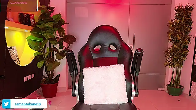 Snapshot of SamantaKane chatting on 11/21/25, 03:38 SamantaKane online show from 11/21/25, 03:38