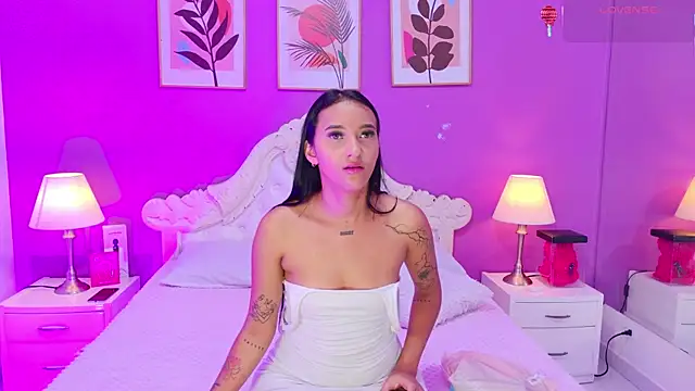 Snapshot of SamantaKane chatting on 02/12/26, 03:45 SamantaKane online show from 02/12/26, 03:45