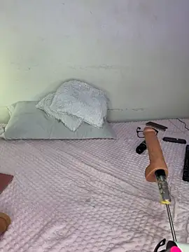 Snapshot of SamantaKane chatting on 03/21/26, 08:19 SamantaKane online show from 03/21/26, 08:19