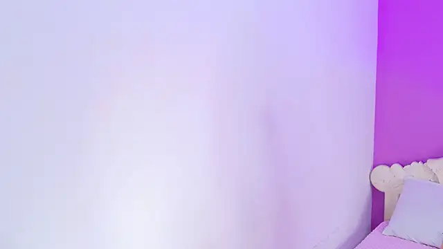 Snapshot of SamantaKane chatting on 04/01/26, 04:02 SamantaKane online show from 04/01/26, 04:02