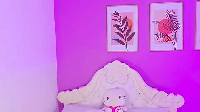 Snapshot of SamantaKane chatting on 04/10/26, 04:06 SamantaKane online show from 04/10/26, 04:06