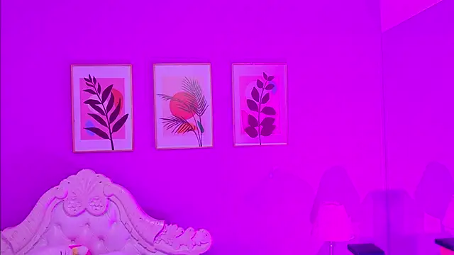 Snapshot of SamantaKane chatting on 04/11/26, 03:55 SamantaKane online show from 04/11/26, 03:55