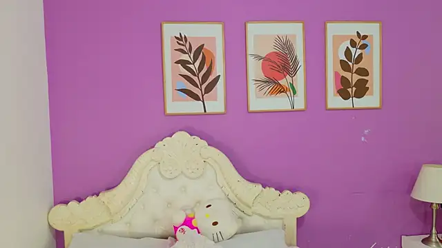 Snapshot of SamantaKane chatting on 04/12/26, 04:06 SamantaKane online show from 04/12/26, 04:06