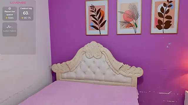 Snapshot of SamantaKane chatting on 04/14/26, 03:56 SamantaKane online show from 04/14/26, 03:56