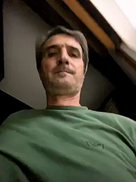 Snapshot of sasatimido chatting on 09/09/25, 09:25 sasatimido online show from 09/09/25, 09:25