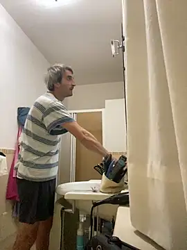 Snapshot of sasatimido chatting on 09/18/25, 04:25 sasatimido online show from 09/18/25, 04:25