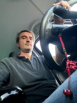 Snapshot of sasatimido chatting on 09/26/25, 04:33 sasatimido online show from 09/26/25, 04:33