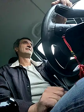 Snapshot of sasatimido chatting on 10/03/25, 05:04 sasatimido online show from 10/03/25, 05:04