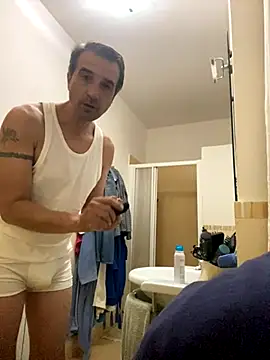 Snapshot of sasatimido chatting on 10/07/25, 04:31 sasatimido online show from 10/07/25, 04:31