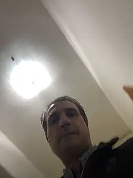 Snapshot of sasatimido chatting on 10/09/25, 04:10 sasatimido online show from 10/09/25, 04:10