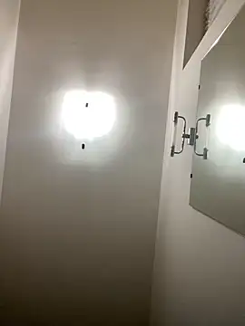 Snapshot of sasatimido chatting on 10/21/25, 04:02 sasatimido online show from 10/21/25, 04:02