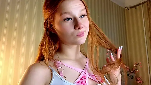 Snapshot of Juuulia_ chatting on 04/24/26, 02:30 Juuulia online show from 04/24/26, 02:30