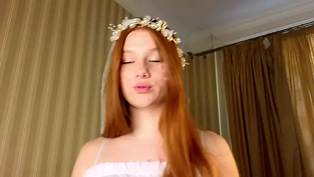 Snapshot of Juuulia_ chatting on 05/19/26, 01:50 Juuulia online show from 05/19/26, 01:50