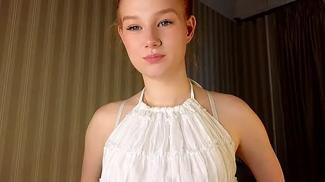 Snapshot of Juuulia_ chatting on 05/22/26, 02:44 Juuulia online show from 05/22/26, 02:44