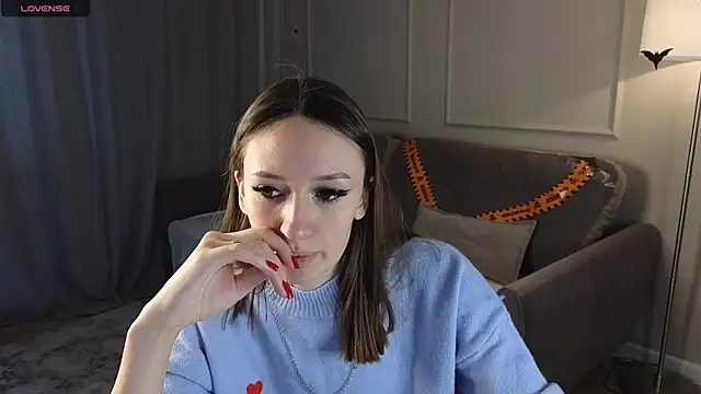 cutienaughtygirl online show from 11/17/25, 08:42