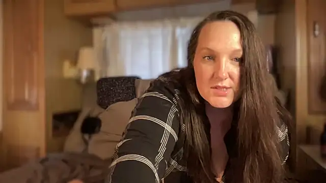 Snapshot of Just_Trudy chatting on 02/01/26, 08:18 Just Trudy online show from 02/01/26, 08:18