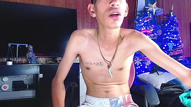 Snapshot of briamhoconor_xh chatting on 12/16/25, 07:02 briamhoconor xh online show from 12/16/25, 07:02