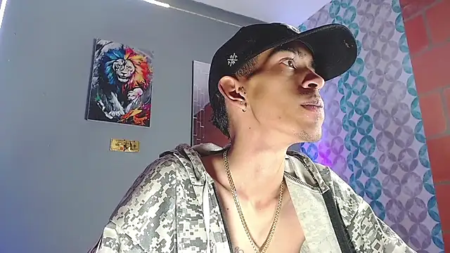 Snapshot of briamhoconor_xh chatting on 04/02/26, 05:27 briamhoconor xh online show from 04/02/26, 05:27