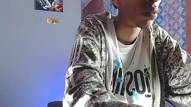 Snapshot of briamhoconor_xh chatting on 04/16/26, 04:24 briamhoconor xh online show from 04/16/26, 04:24