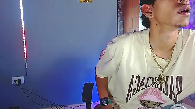 briamhoconor xh online show from 05/13/26, 03:59
