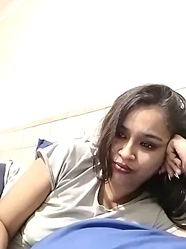 cute indianxo online show from 10/27/25, 12:36