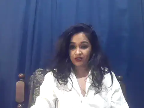 cute indianxo online show from 11/04/25, 07:13