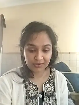 cute indianxo online show from 02/04/26, 08:53