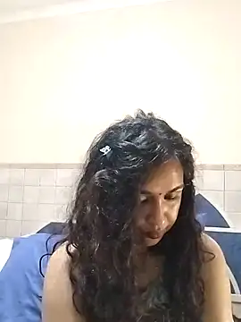 cute indianxo online show from 02/06/26, 07:39