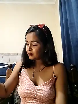 cute indianxo online show from 02/18/26, 05:53