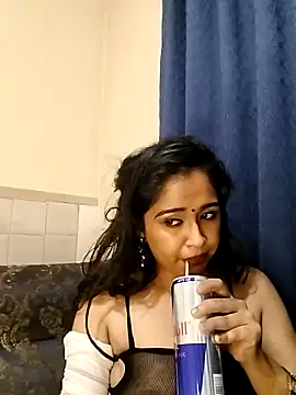 cute indianxo online show from 03/05/26, 06:15