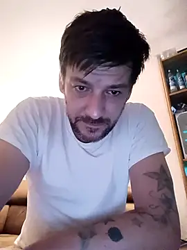 Snapshot of a7ex chatting on 09/24/25, 04:27 a7ex online show from 09/24/25, 04:27