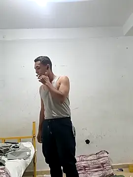 Snapshot of Naymik911 chatting on 10/18/25, 02:25 Naymik911 online show from 10/18/25, 02:25