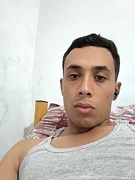 Snapshot of Naymik911 chatting on 11/01/25, 12:23 Naymik911 online show from 11/01/25, 12:23