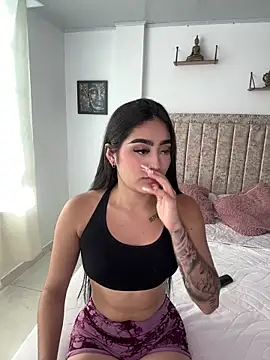 EmiilyEvans  online show from 09/12/25, 09:37