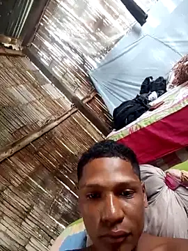 Snapshot of Davir2001 chatting on 04/14/26, 07:09 Davir2001 online show from 04/14/26, 07:09