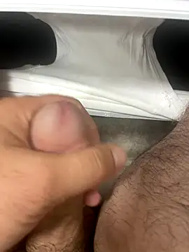 Snapshot of Heros2000 chatting on 09/30/25, 10:48 Heros2000 online show from 09/30/25, 10:48