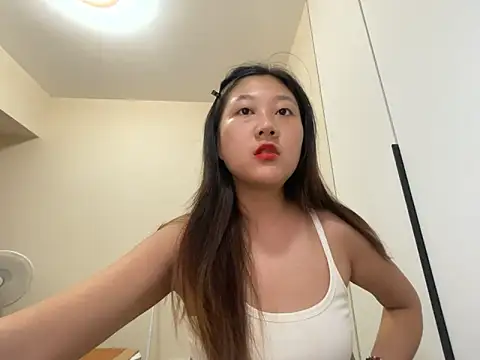 xena0501 online show from 09/17/25, 09:11