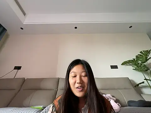 xena0501 online show from 10/14/25, 07:09