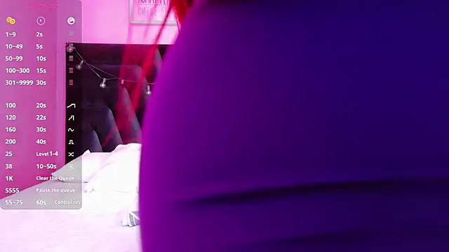 cutepetitee online show from 09/17/25, 07:26