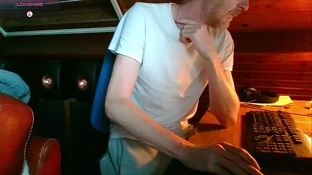 Snapshot of Vrenico-SC chatting on 09/08/25, 04:17 Vrenico-SC online show from 09/08/25, 04:17