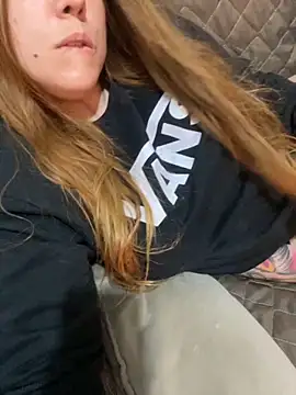 Lazinha18 online show from 09/27/25, 03:44