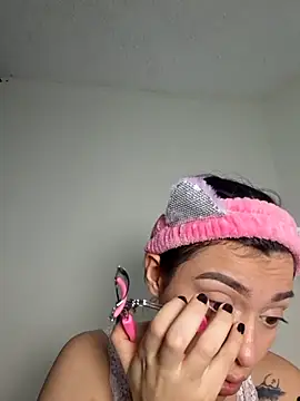 Snapshot of AmaiaSalvatore chatting on 09/20/25, 09:16 AmaiaSalvatore online show from 09/20/25, 09:16