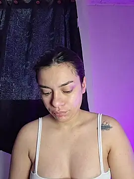 AmaiaSalvatore online show from 04/19/26, 02:38