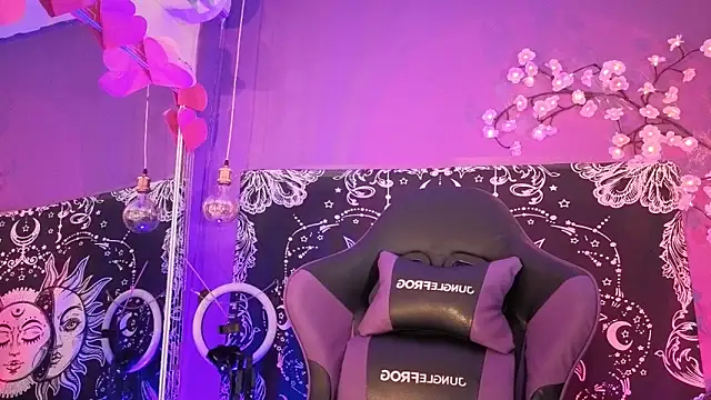 Snapshot of Gaia_Gatex chatting on 02/24/26, 12:47 Gaia Gatex online show from 02/24/26, 12:47