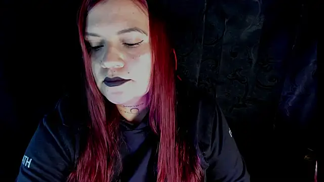 Snapshot of Moon_Dark520 chatting on 02/13/26, 02:18 Moon Dark520 online show from 02/13/26, 02:18