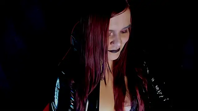 Snapshot of Moon_Dark520 chatting on 02/14/26, 03:25 Moon Dark520 online show from 02/14/26, 03:25