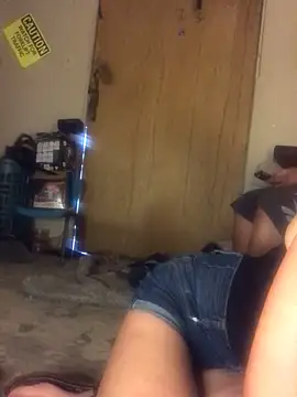 Snapshot of silverbay-456 chatting on 10/13/25, 01:05 silverbay-456 online show from 10/13/25, 01:05