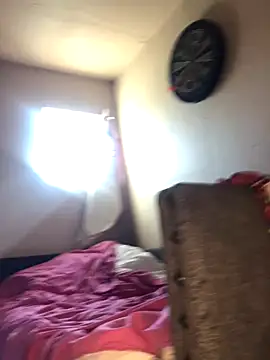 Snapshot of silverbay-456 chatting on 10/25/25, 10:04 silverbay-456 online show from 10/25/25, 10:04